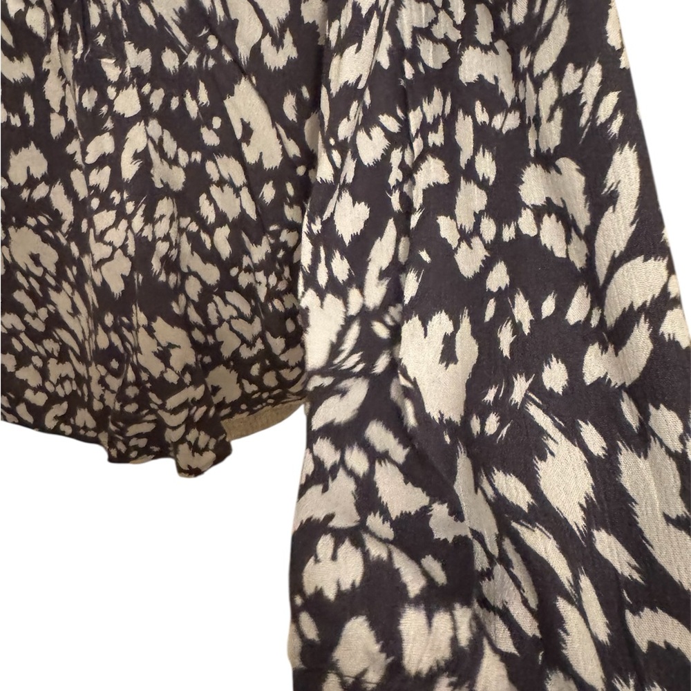 Monday Fun Patterned Blouse - Picture 5 of 8